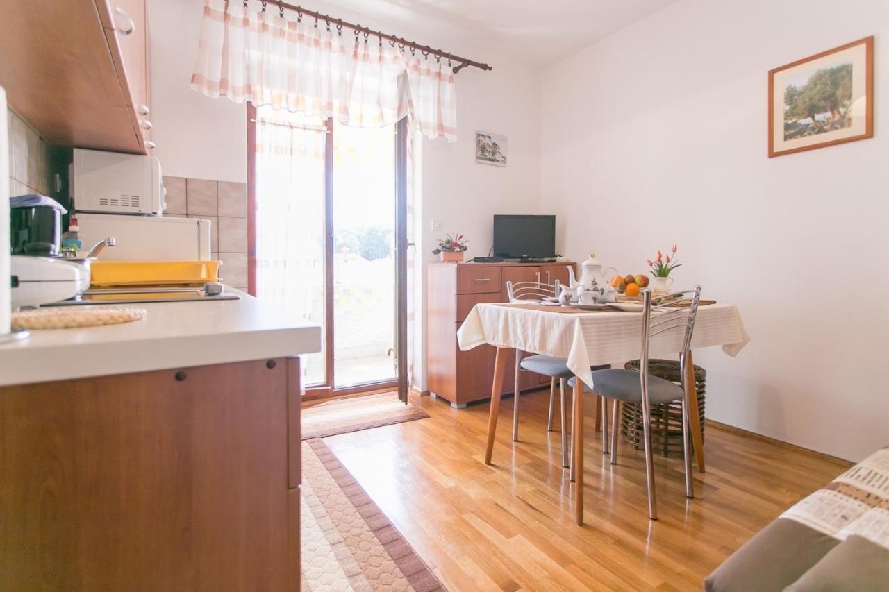 Apartment House Matosevic Porec Room photo
